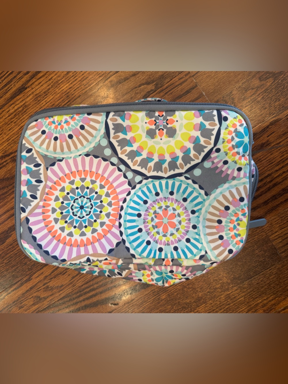 Vera Bradley Sunny Medallion Lighten Up Zip-Around Cosmetic Case Organizer